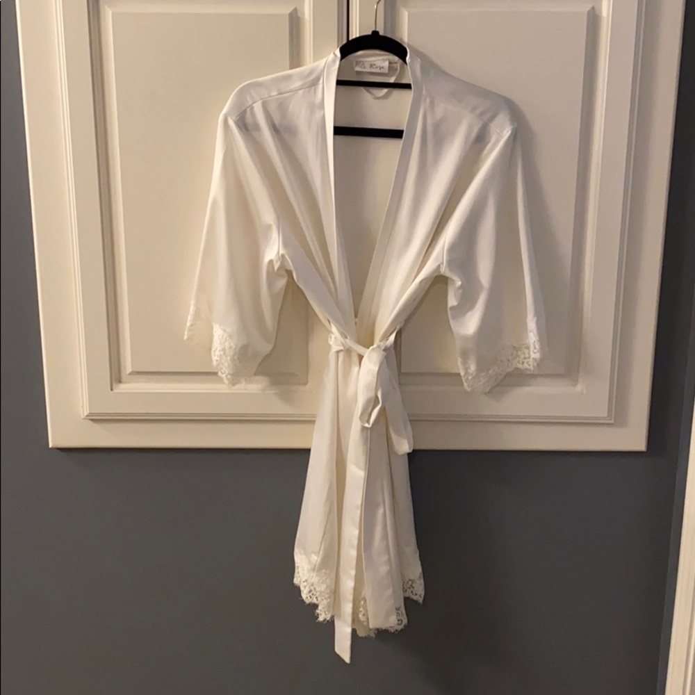White Lace And Silk Bridal Robe